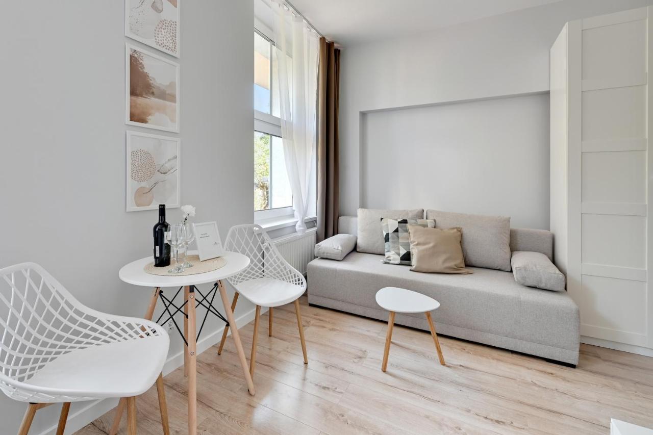 Hallera Studio Apartment Gdansk Bagian luar foto
