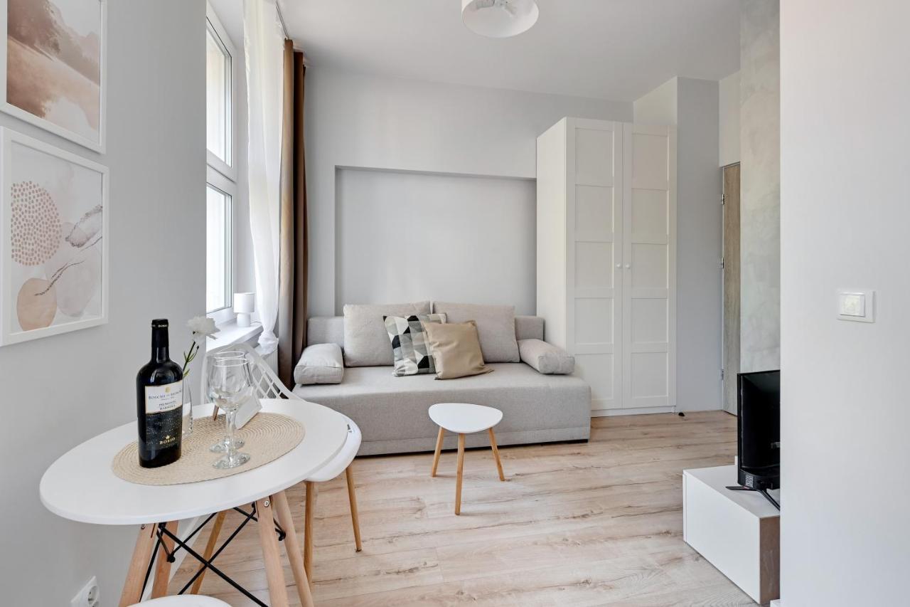 Hallera Studio Apartment Gdansk Bagian luar foto